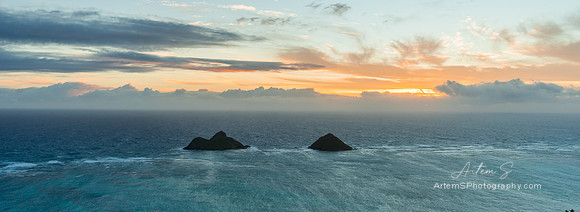 Mokulua Islands  from Pillbox Hike