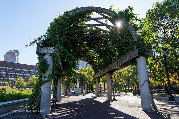 Trellis at Christopher Columbus park