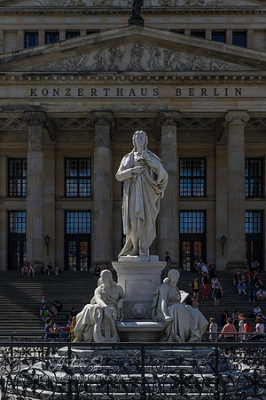 Schillerbrunnen